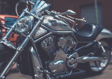 AMSOIL Synthetic Motorcycle Undergoes 300,000 Kilometers of Testing