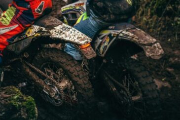 The best dirt bike oil to ensure maximum protection and engine life.